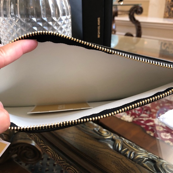 3pcs Michael Kors drawstring tote&wristlet&wallet - Picture 3 of 8